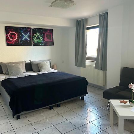 Mikroapartments Klarenthal Saarbrücken Esterno foto